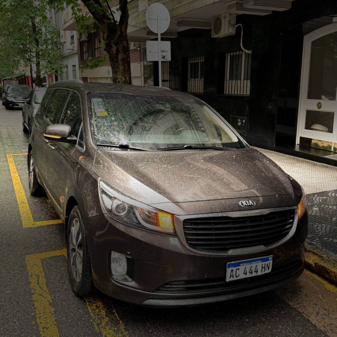 KIA Carnival для семейных и деловых поездок